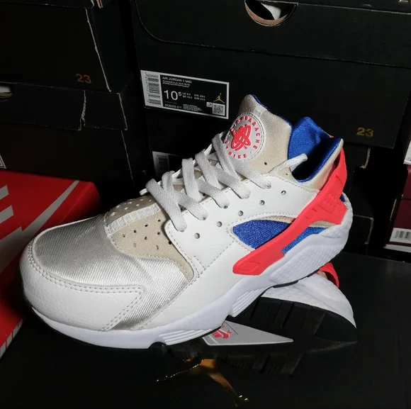 LIKE NEW BARELY WORE NIKE AIR HUARACHE ULTRAMARINE WOMEN US SIZE 9.5 - Picture 7 of 11